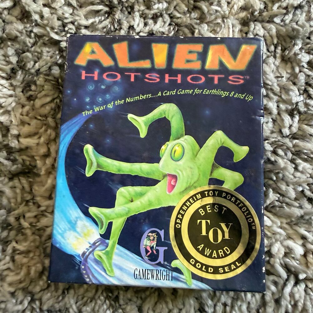 Alien Hotshots War of Numbers Card Game GameWright Best Toy Award 1998
